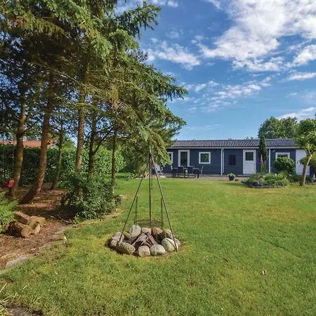 Three-bedroom Holiday In *